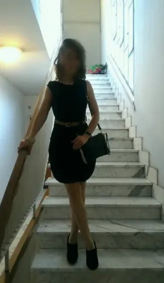 Amina, 31