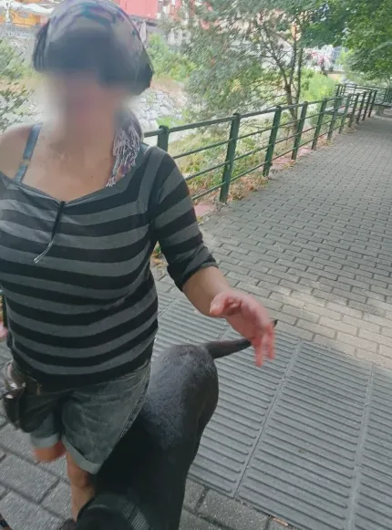 Anja, 32