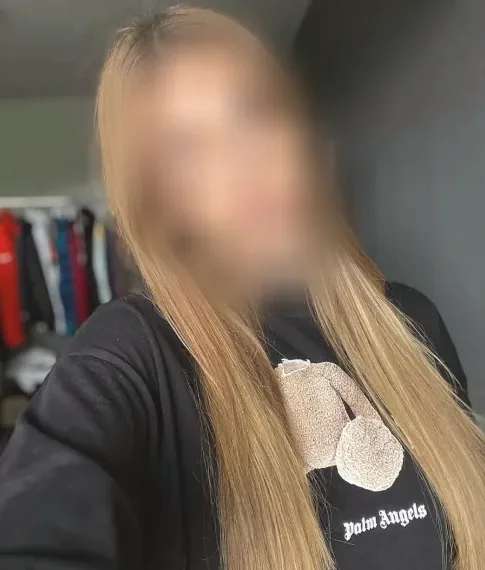 Jana, 28