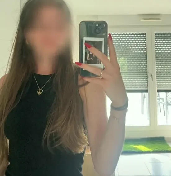 Jelena, 27