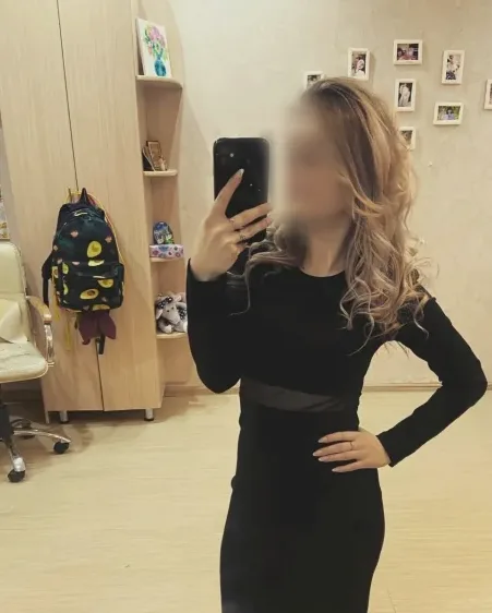 Lara, 26
