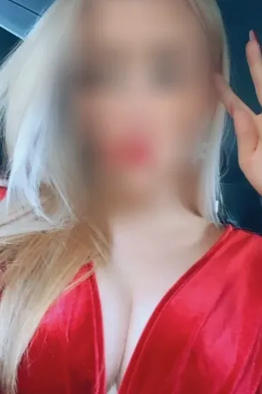 Melanie, 36