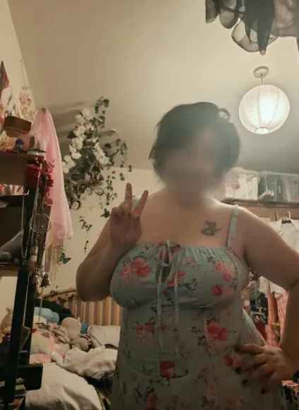 Mia, 39